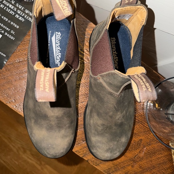 Brown Bluestone - Picture 5 of 5